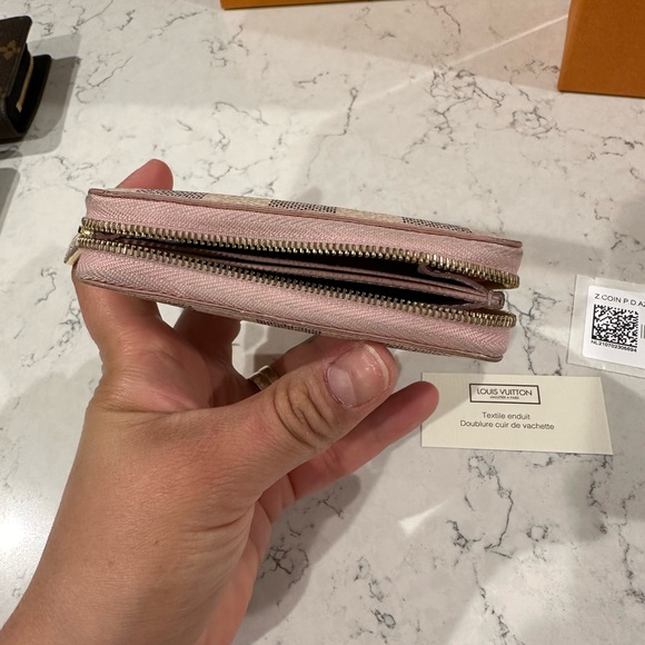 LV Zippy Coin Purse Padlock - Picture 3 of 16